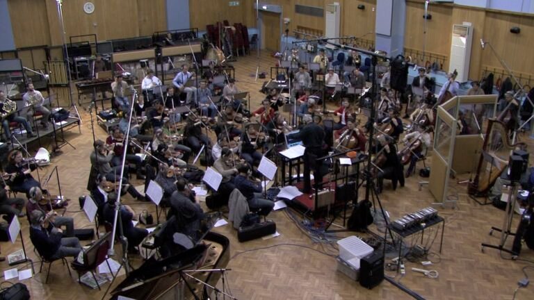 Nick Ingman conducting